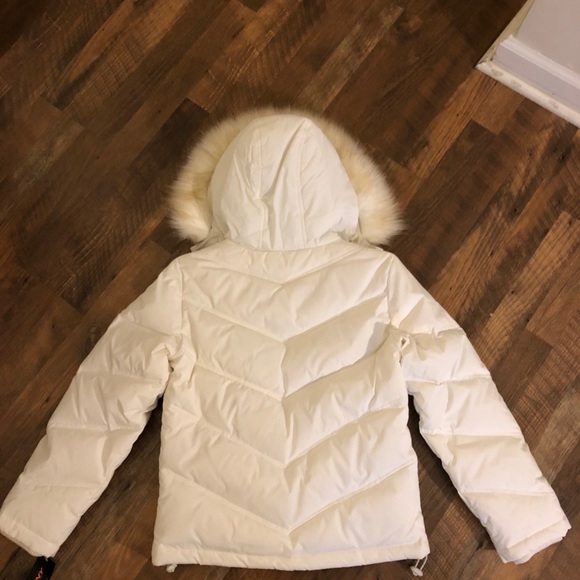 NWT Ladies DKNY puffer coat - Picture 3 of 8